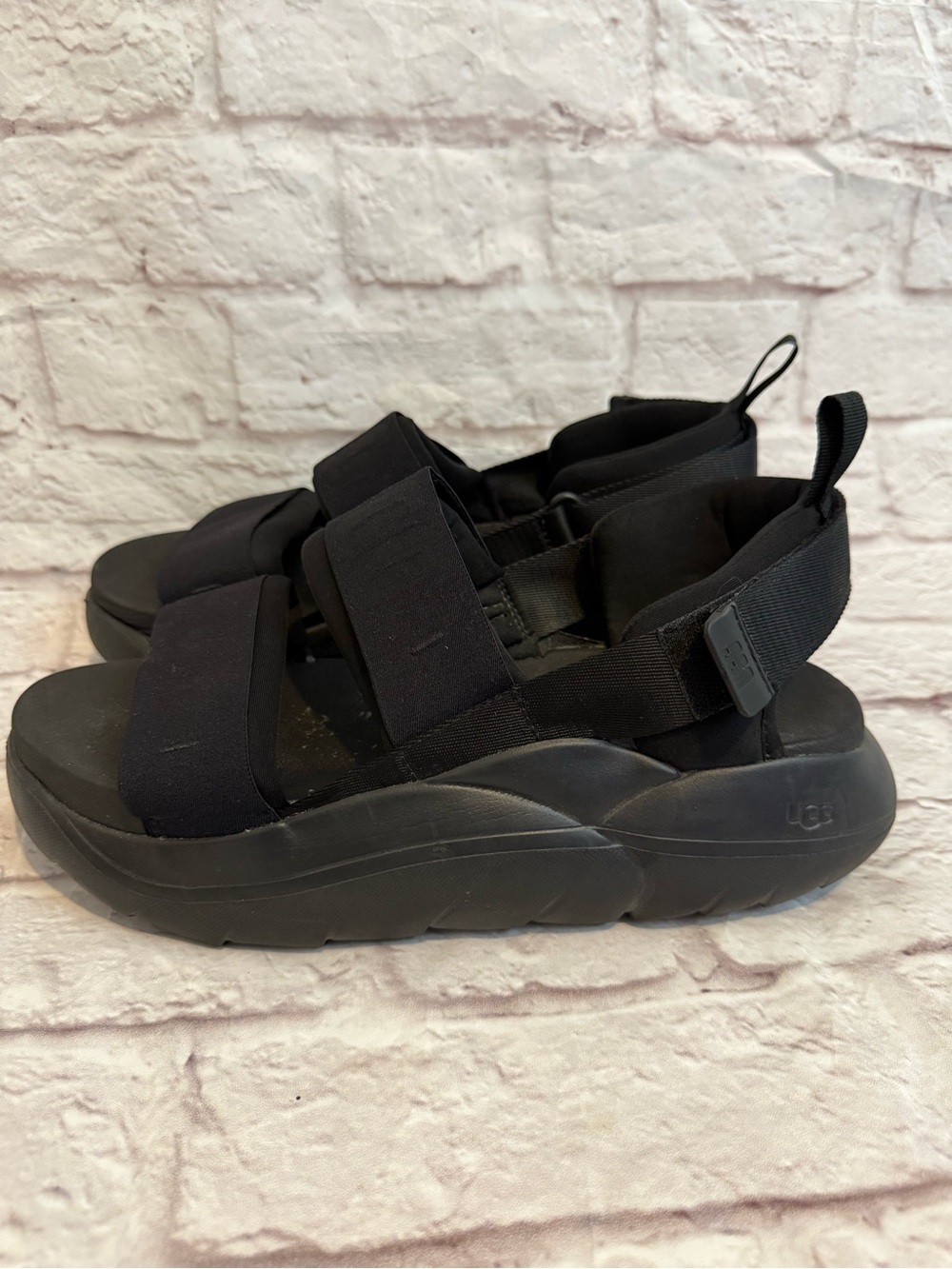 UGG LA Alto Sport Sandals women’s 12 platform black